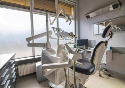 ihr-zahnarzt-ihre-zahnklinik-slubice-zahnaimplamtat-zahnimplantate-zahnkrone-zahnersatz-zahnprothese-polen-grenze-frankfurt-ausland